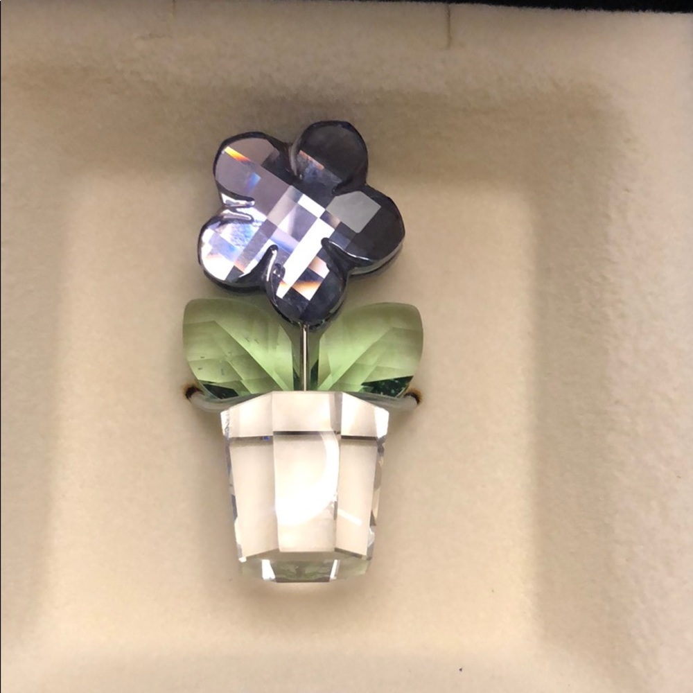 Swarovski happy flower